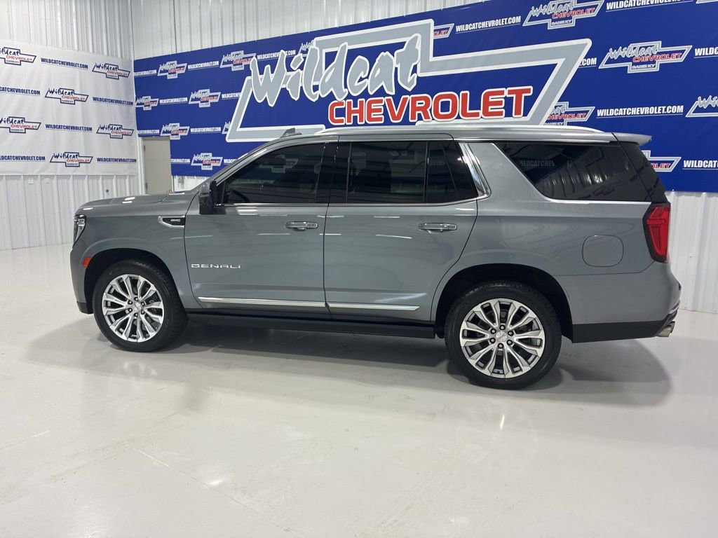 Used 2022 GMC Yukon Denali AWD/4WD image 3