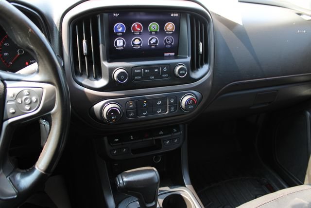 Used 2015 GMC Canyon SLE w/ All-Terrain Package AWD/4WD image 15
