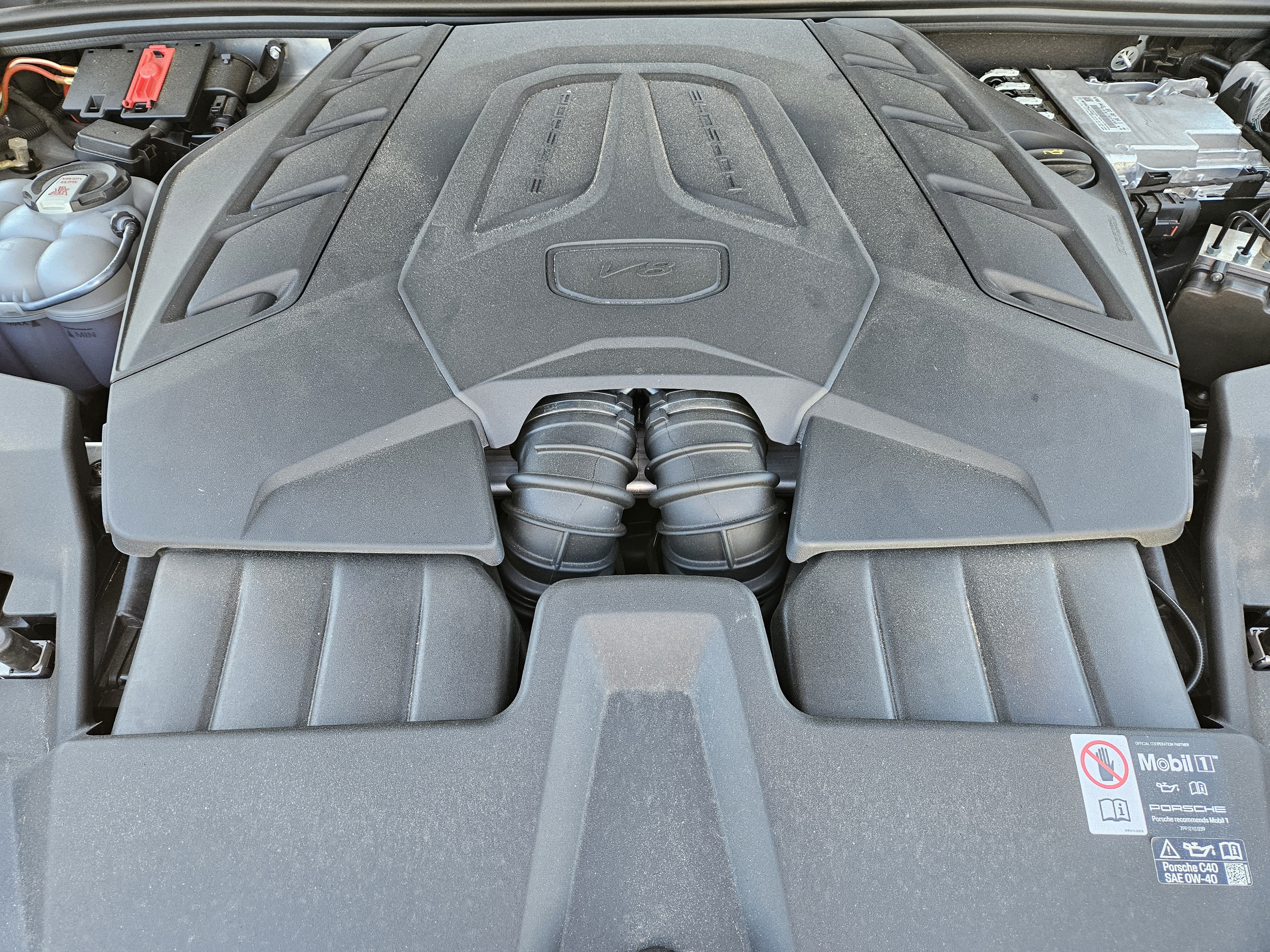 Certified 2025 Porsche Cayenne S AWD/4WD image 30