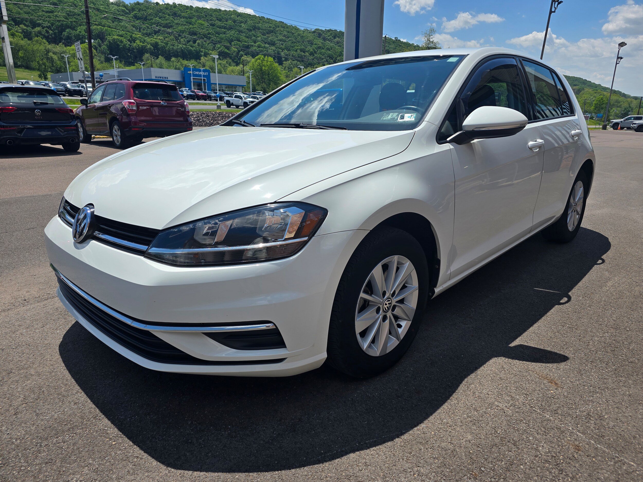 Used 2018 Volkswagen Golf SE FWD image 3
