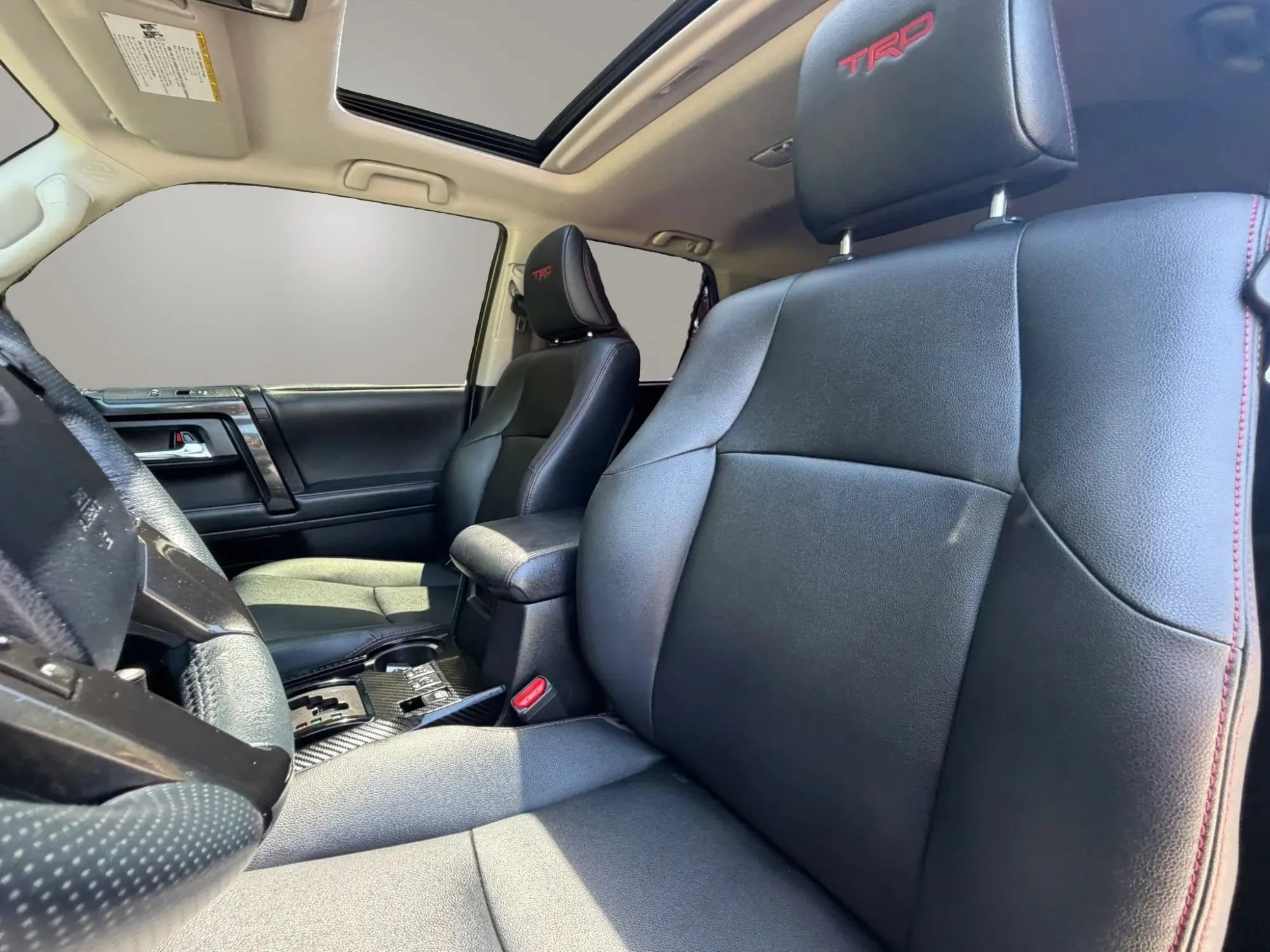 Used 2020 Toyota 4Runner Venture w/ Moonroof Package AWD/4WD image 9