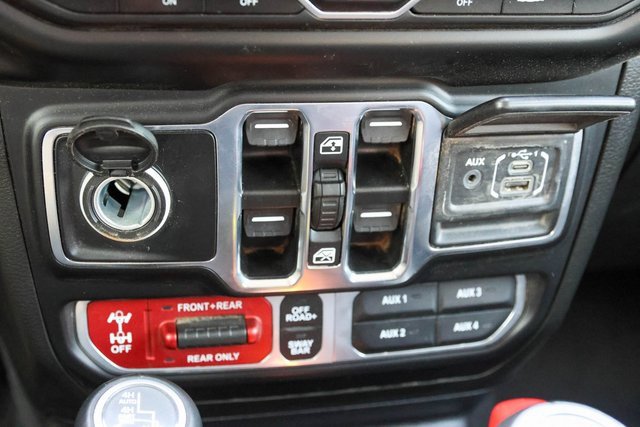 Used 2023 Jeep Wrangler Unlimited Rubicon 392 image 25