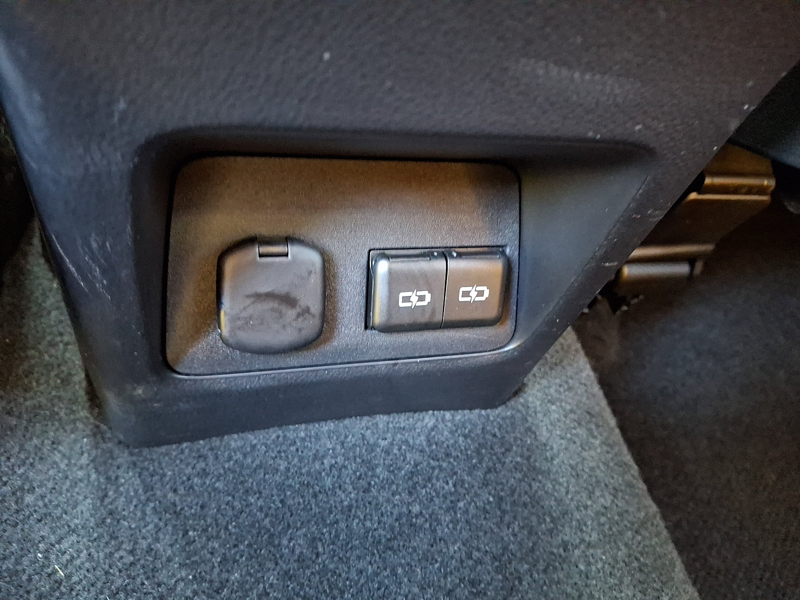 Certified 2025 Lexus NX 350 AWD w/ Accessory Package (2T) image 11
