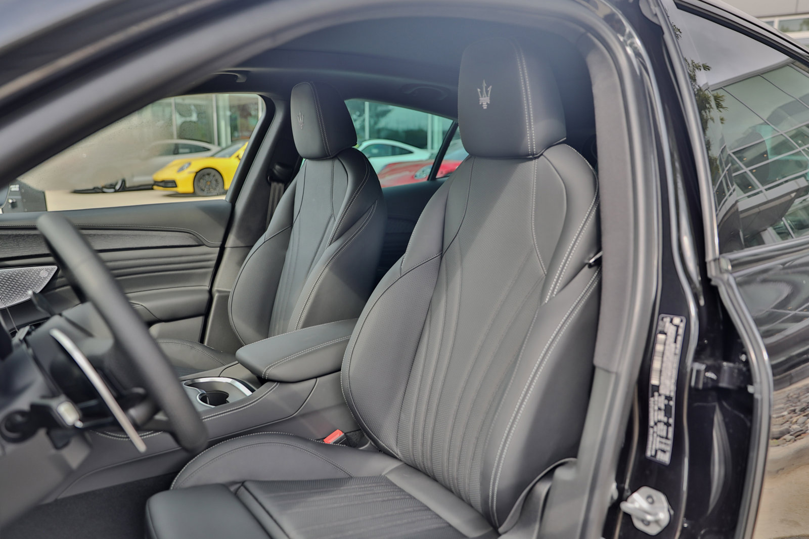 New 2024 Maserati Grecale GT image 18