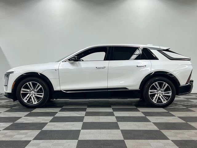 Used 2024 Cadillac Lyriq Tech RWD image 6