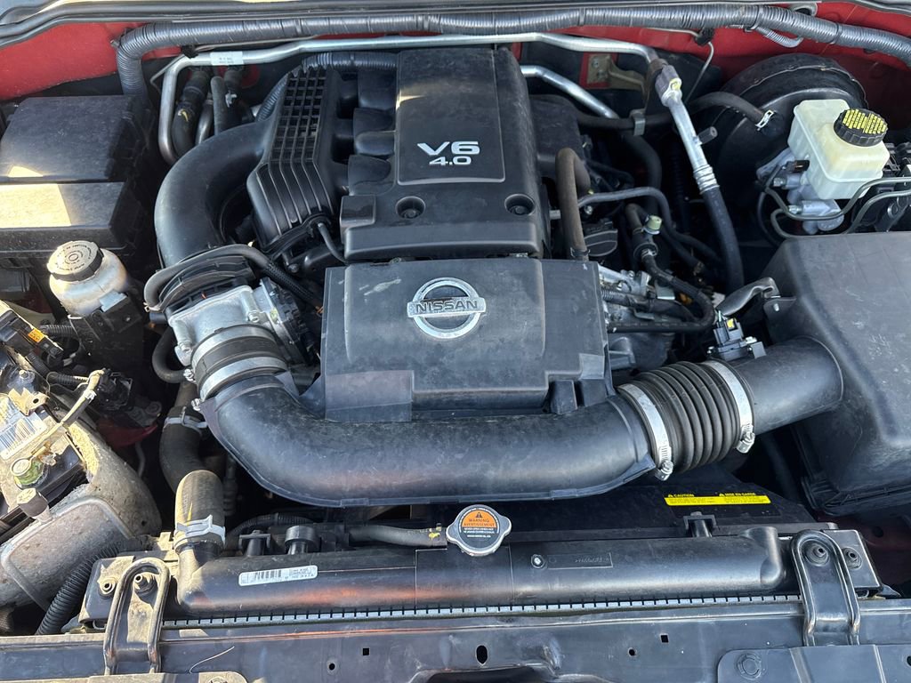 Used 2016 Nissan Frontier SV image 23