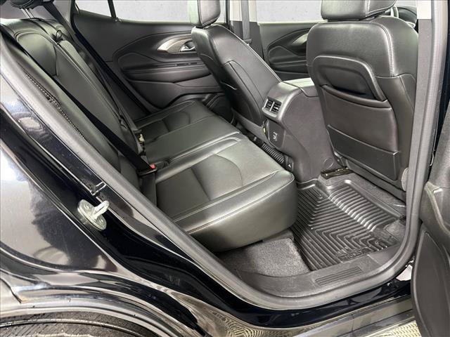 Used 2024 GMC Terrain SLT AWD/4WD image 15