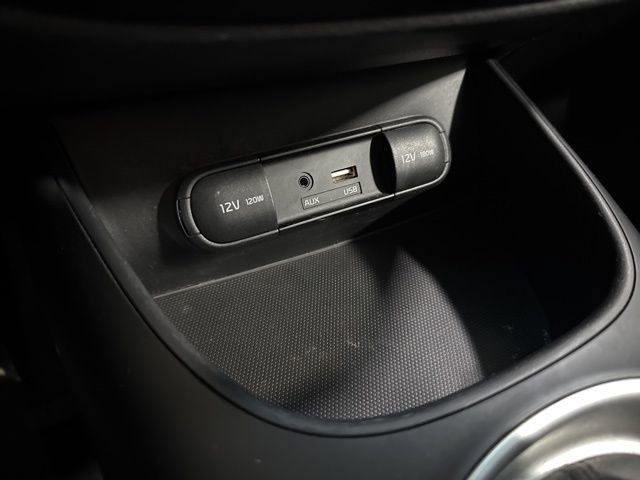 Used 2017 Kia Soul Base image 18