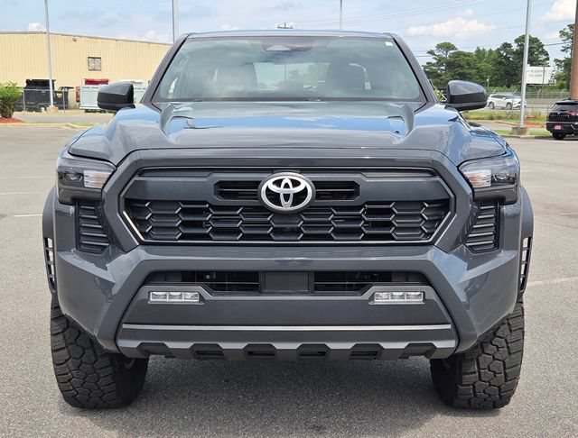 Used 2024 Toyota Tacoma TRD Off-Road AWD/4WD image 6