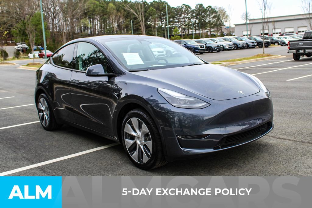 Used 2023 Tesla Model Y Long Range image 4