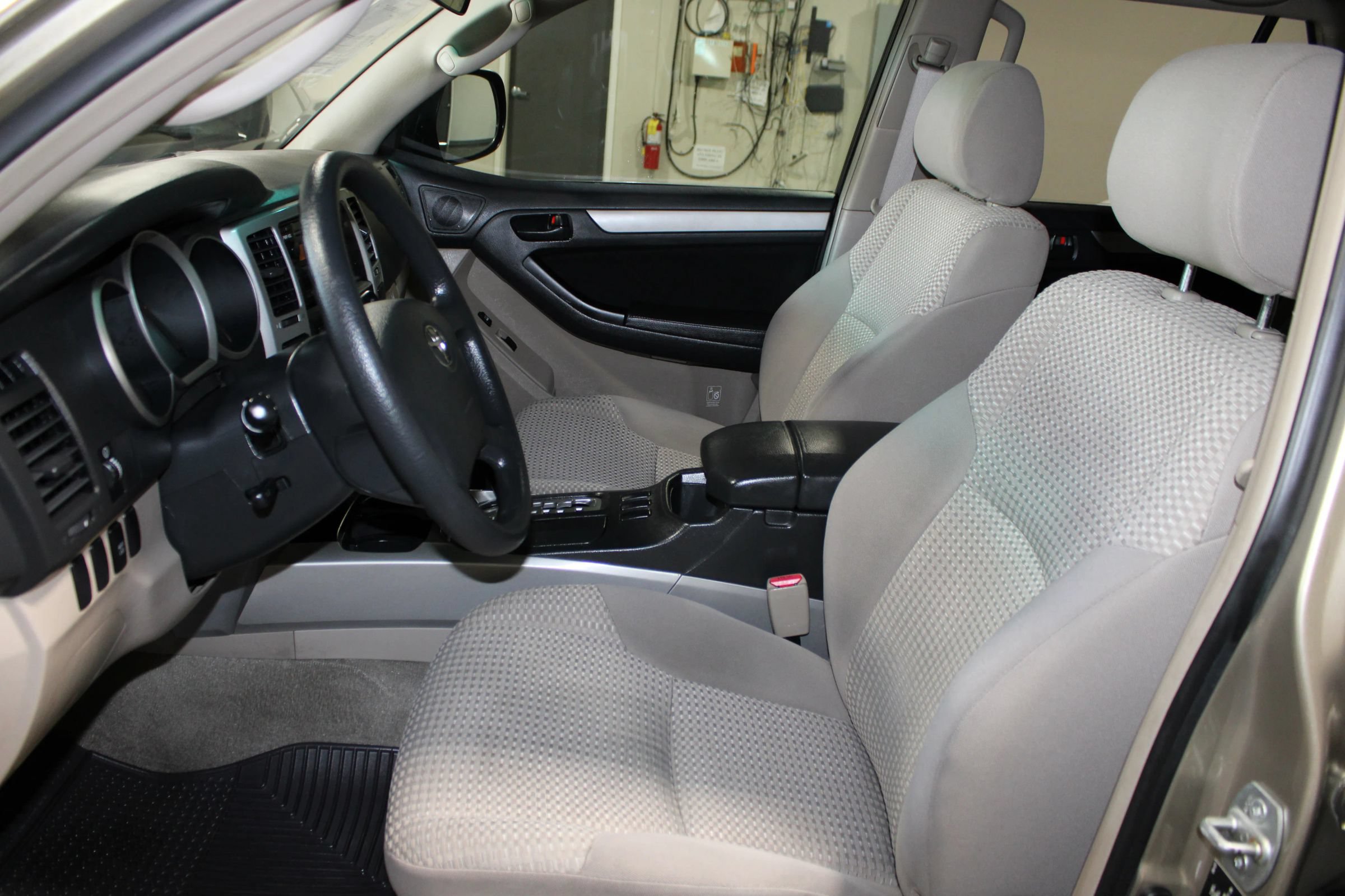 Used 2007 Toyota 4Runner Sport RWD image 19
