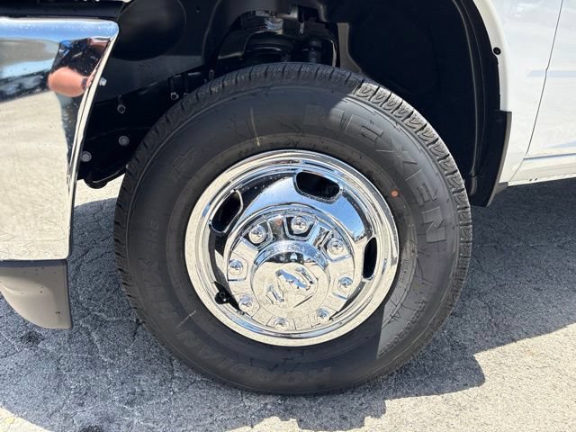 New 2027 RAM 3500 Tradesman AWD/4WD image 10
