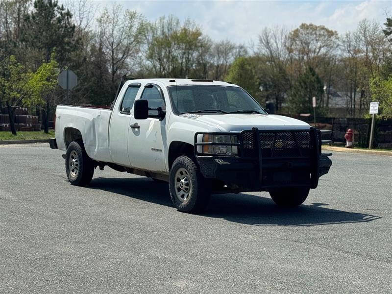 Used 2011 Chevrolet Silverado 3500 W/T image 9