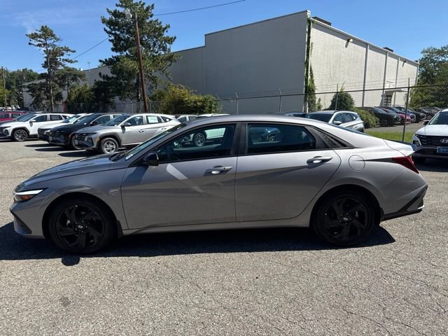 Used 2026 Hyundai Elantra Sport FWD image 21