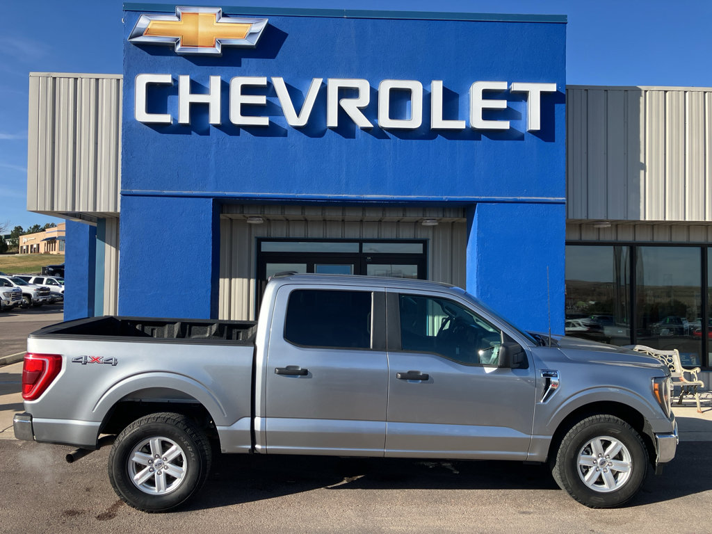 Used 2023 Ford F150 XLT w/ Trailer Tow Package image 5