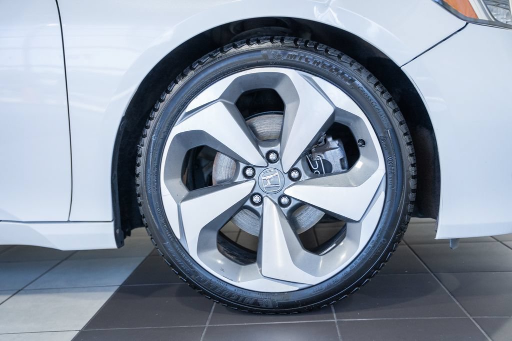 Used 2018 Honda Accord Touring image 13