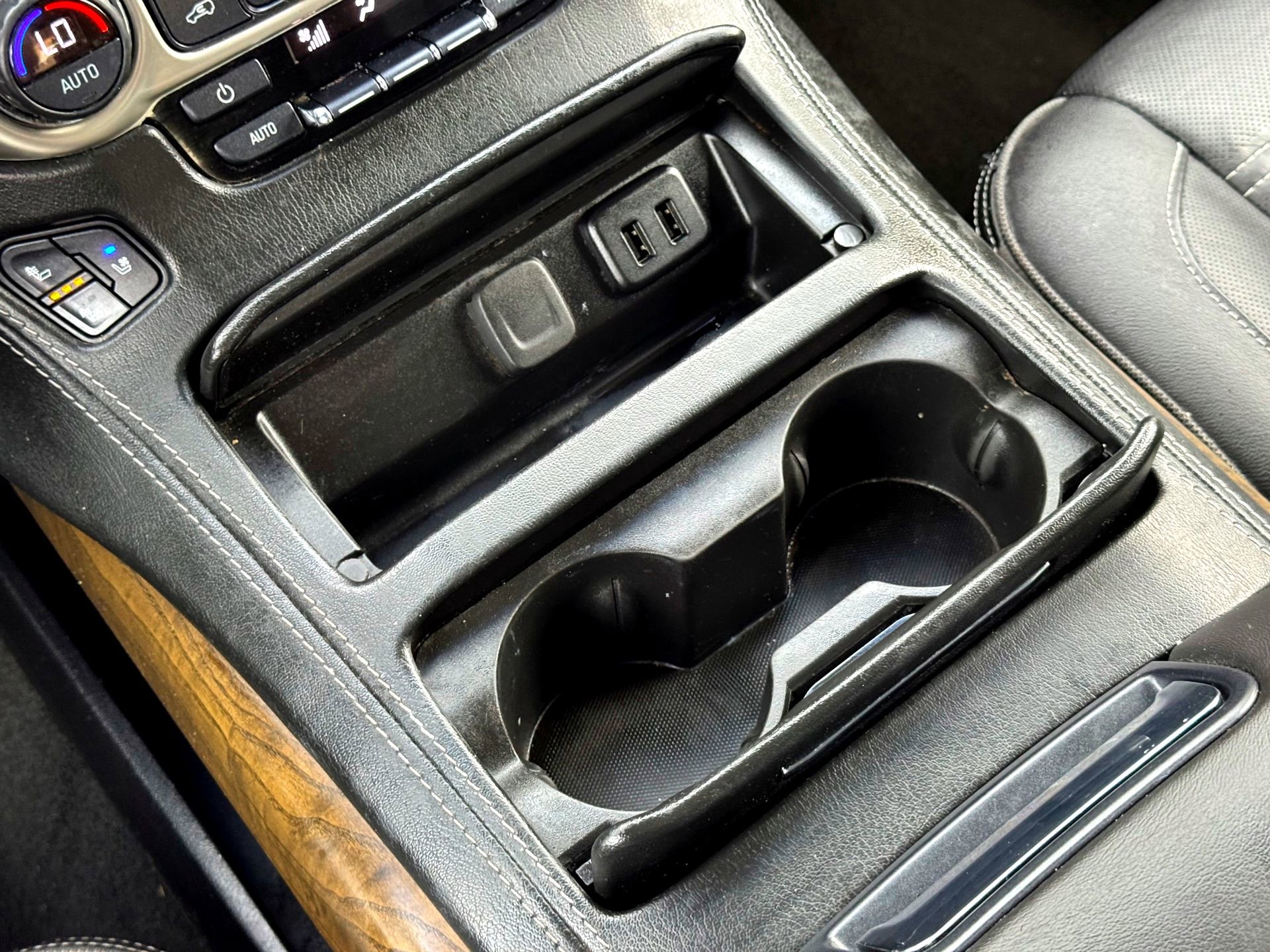 Used 2018 GMC Yukon Denali w/ Open Road Package image 31