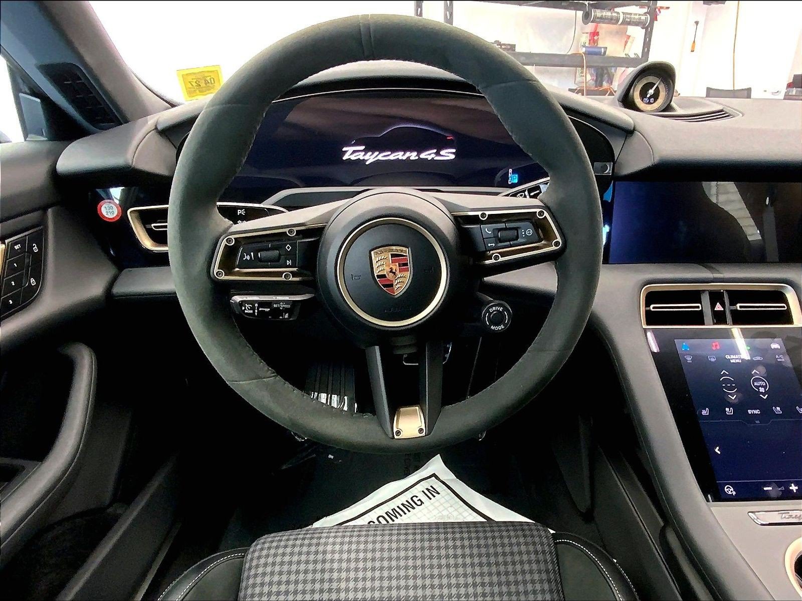 Used 2025 Porsche Taycan 4S AWD/4WD image 12