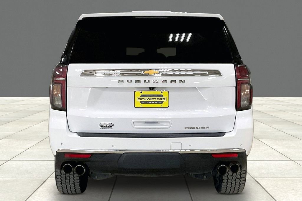 Used 2023 Chevrolet Suburban Premier image 4