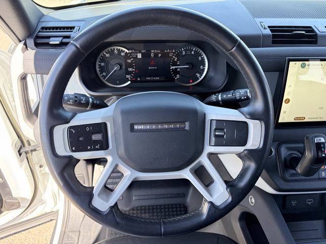 Used 2023 Land Rover Defender 130 SE AWD/4WD image 10