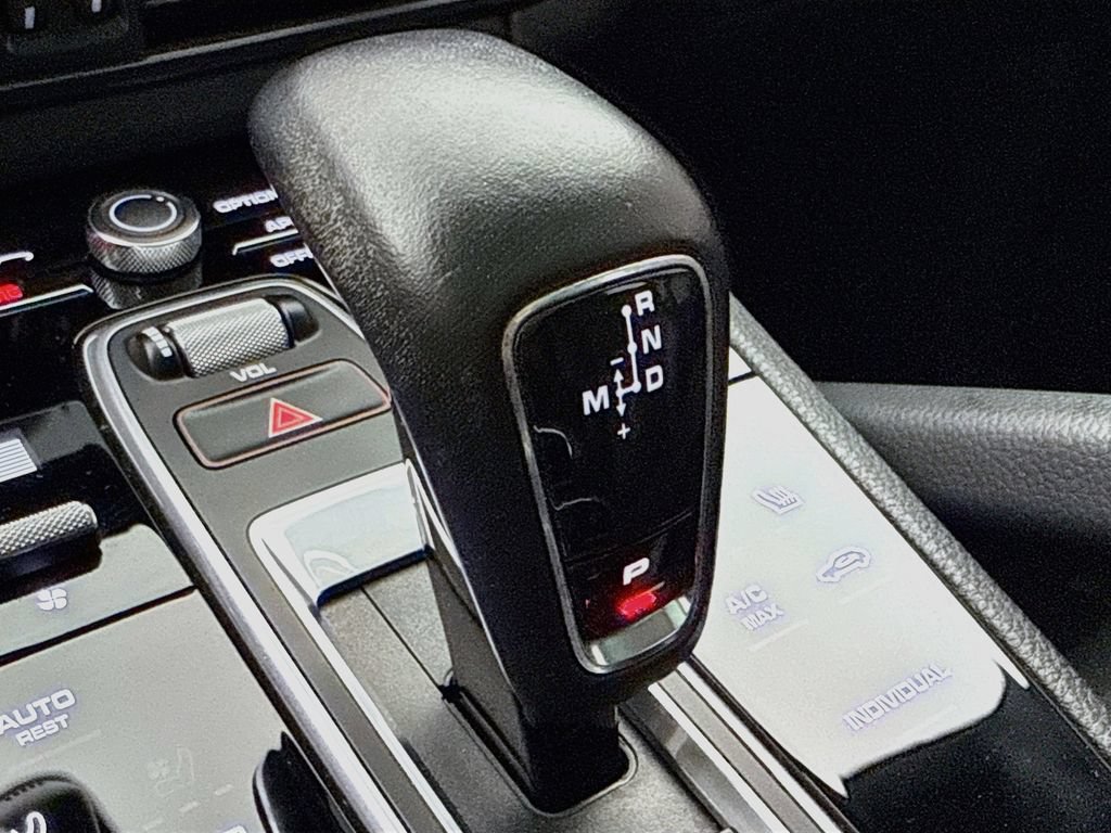 Certified 2023 Porsche Cayenne AWD/4WD image 20