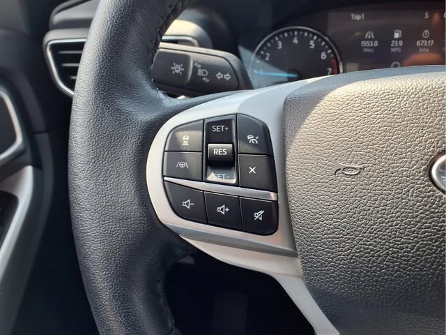 Used 2023 Ford Explorer XLT w/ Equipment Group 202A AWD/4WD image 28