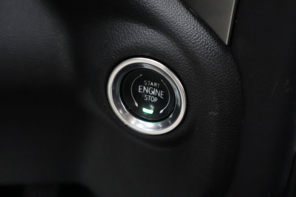 Used 2022 Chevrolet Silverado 2500 LT w/ Convenience Package image 31