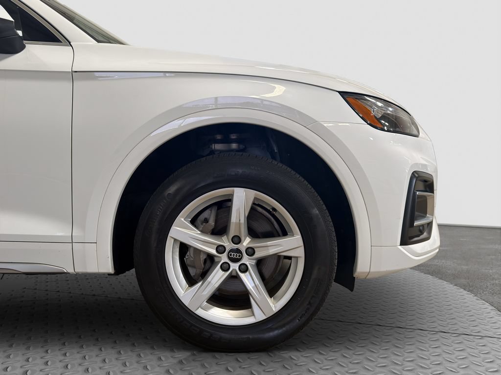 Used 2023 Audi Q5 2.0T Premium w/ Convenience Package AWD/4WD image 21