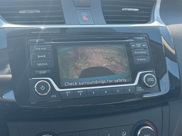 Used 2017 Nissan Sentra SV image 4