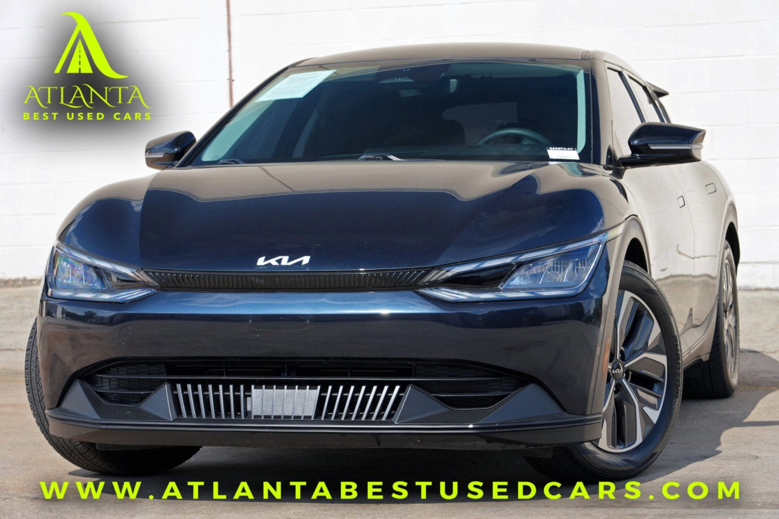 Used 2022 Kia EV6 Light RWD image 1
