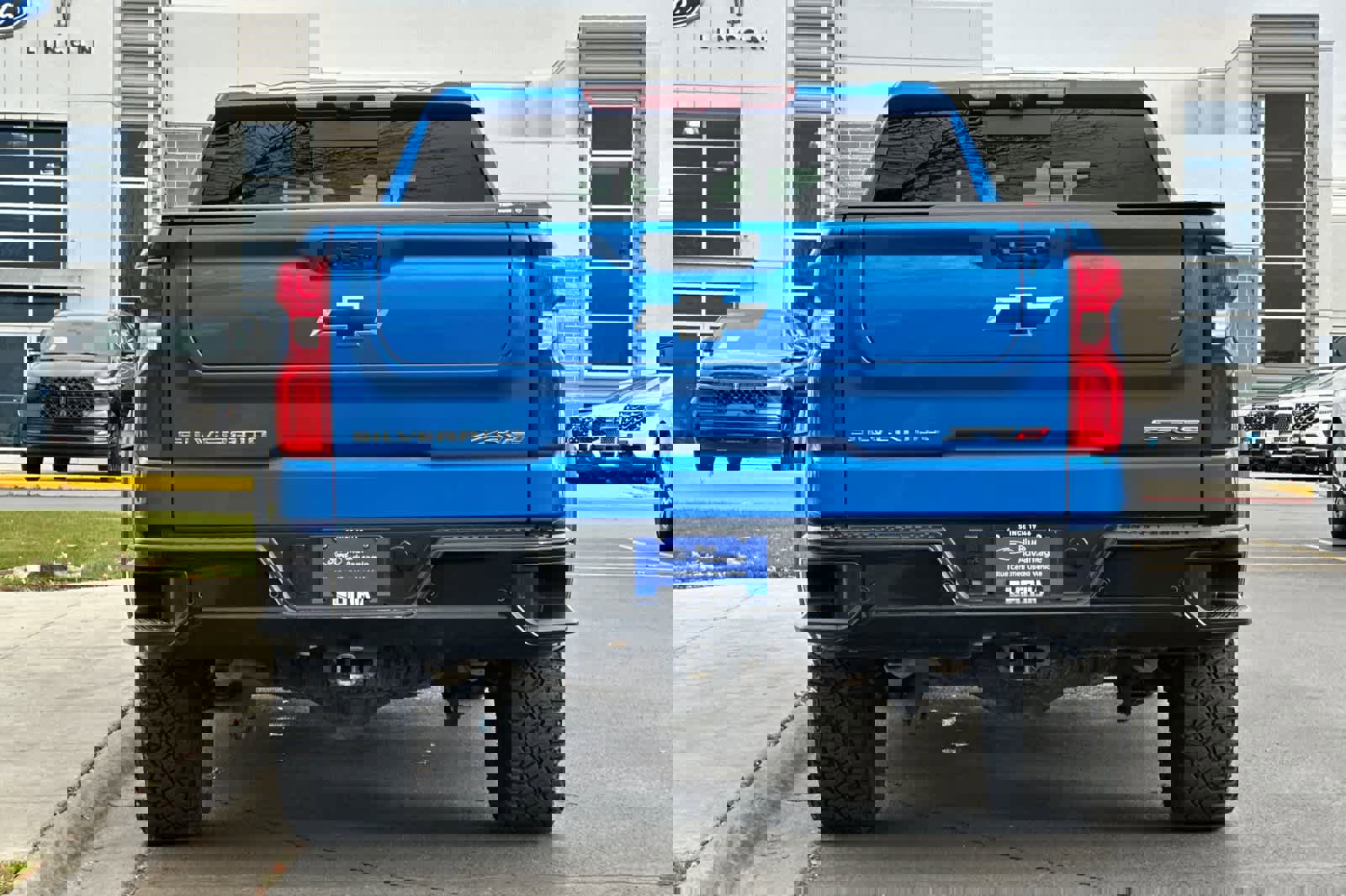 Used 2023 Chevrolet Silverado 1500 ZR2 w/ Technology Package image 7