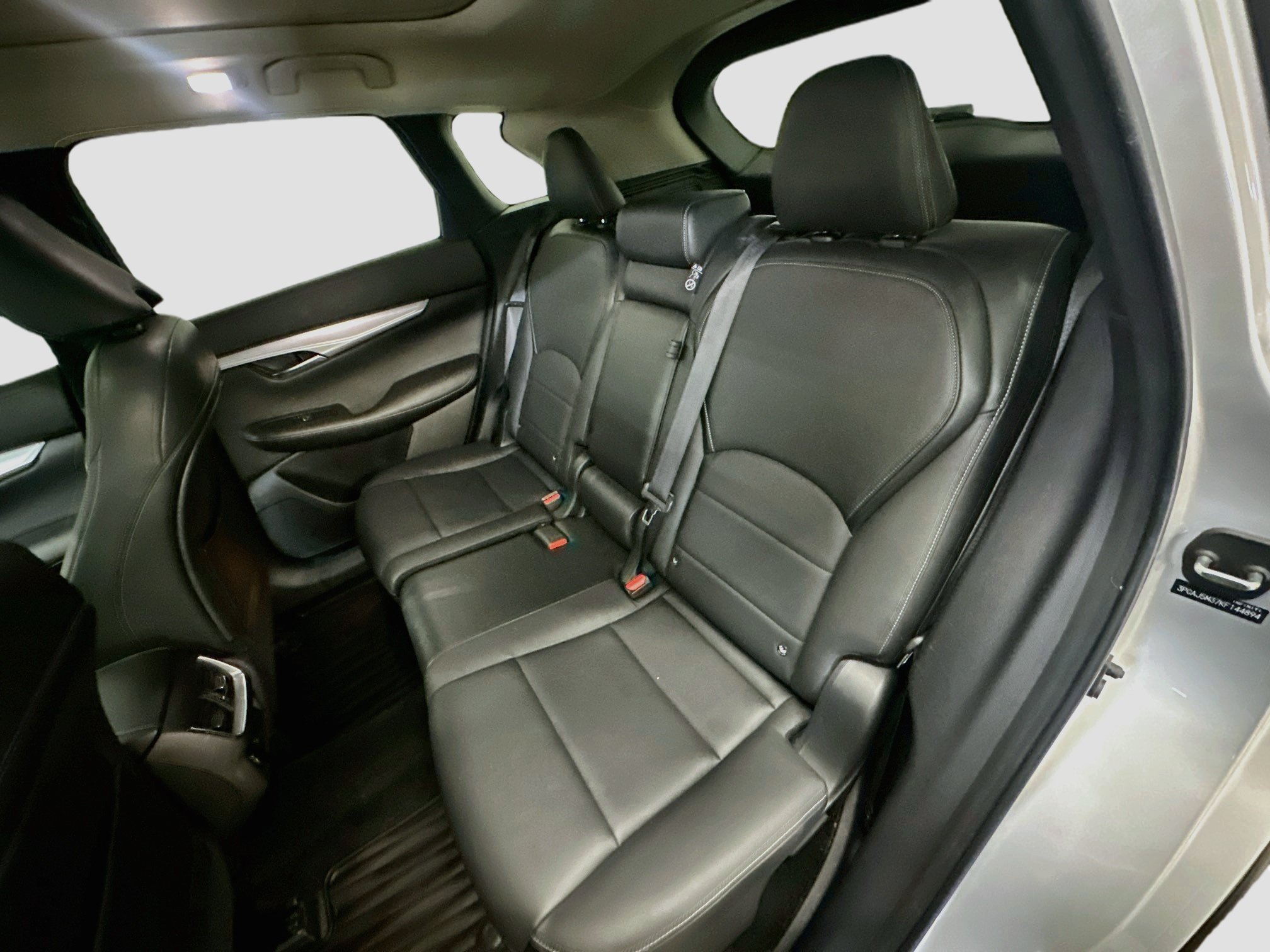 Used 2019 INFINITI QX50 Luxe w/ Navigation Package AWD/4WD image 30