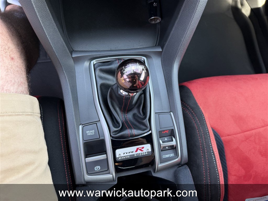 Used 2018 Honda Civic Type R image 10