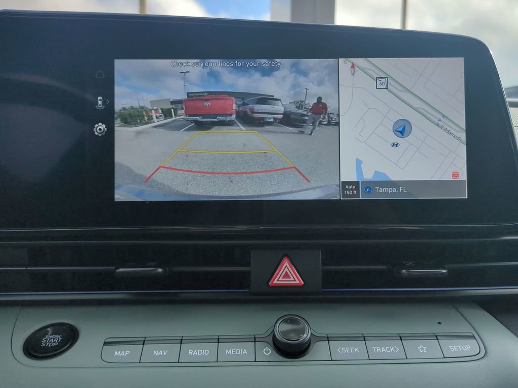 New 2026 Hyundai Elantra Limited image 24