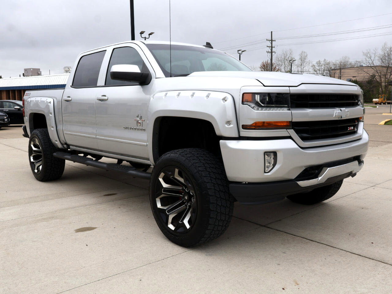 Used 2018 Chevrolet Silverado 1500 LT w/ All Star Edition image 5