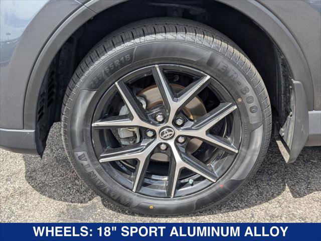 Used 2017 Toyota RAV4 SE image 9