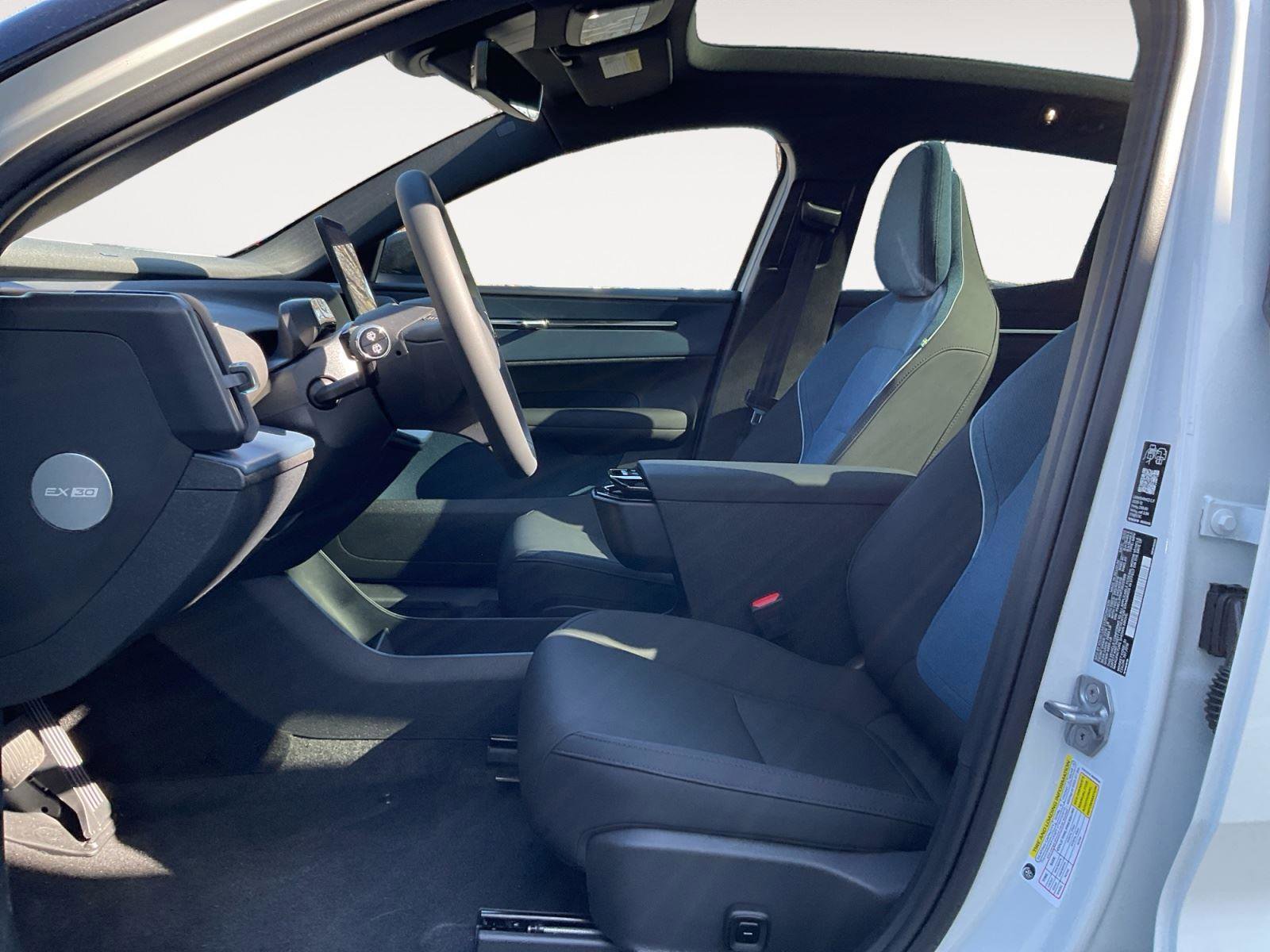 New 2026 Volvo EX30 Plus image 9