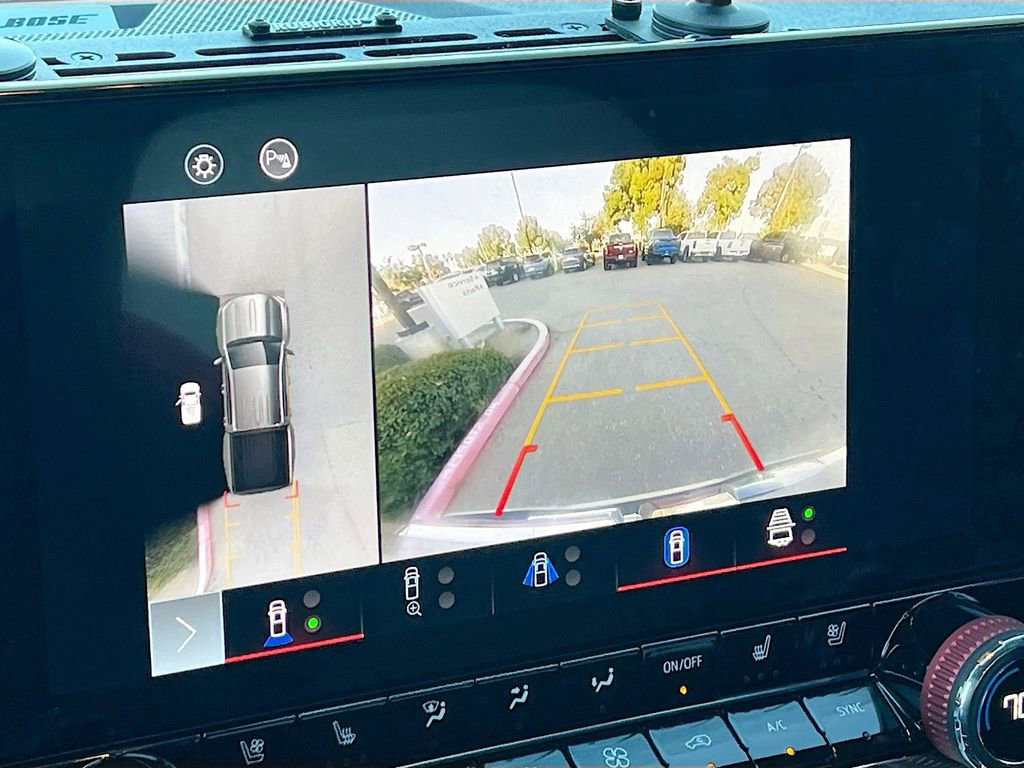 Used 2023 GMC Canyon AT4X image 14