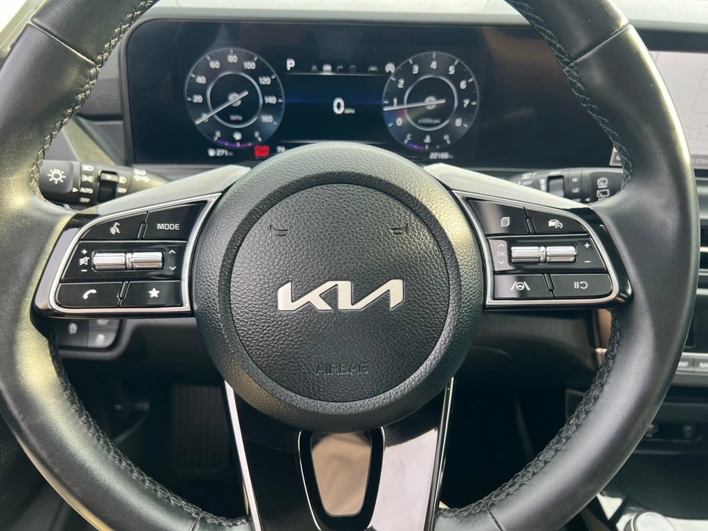 Certified 2025 Kia Seltos EX w/ EX Sunroof Package AWD/4WD image 67