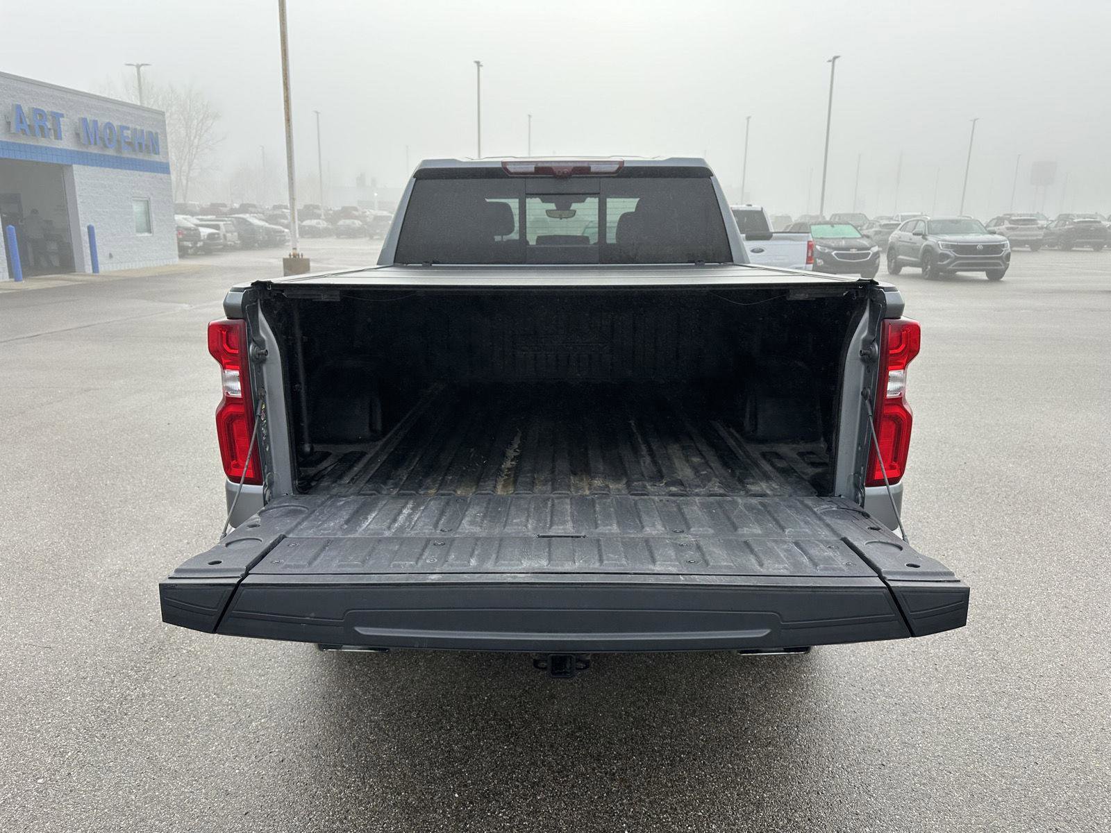 Used 2022 Chevrolet Silverado 1500 High Country w/ Technology Package AWD/4WD image 7