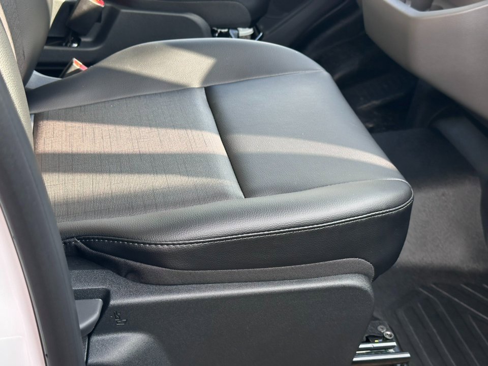 New 2026 Ford Transit 250 148 Medium Roof image 11