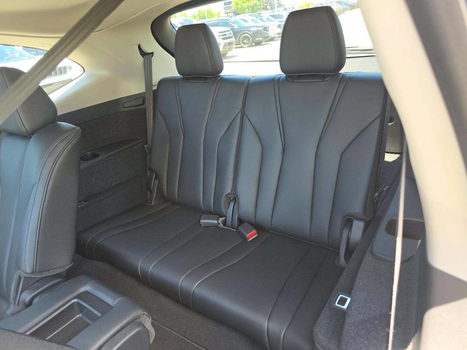 Used 2023 Acura MDX FWD image 26