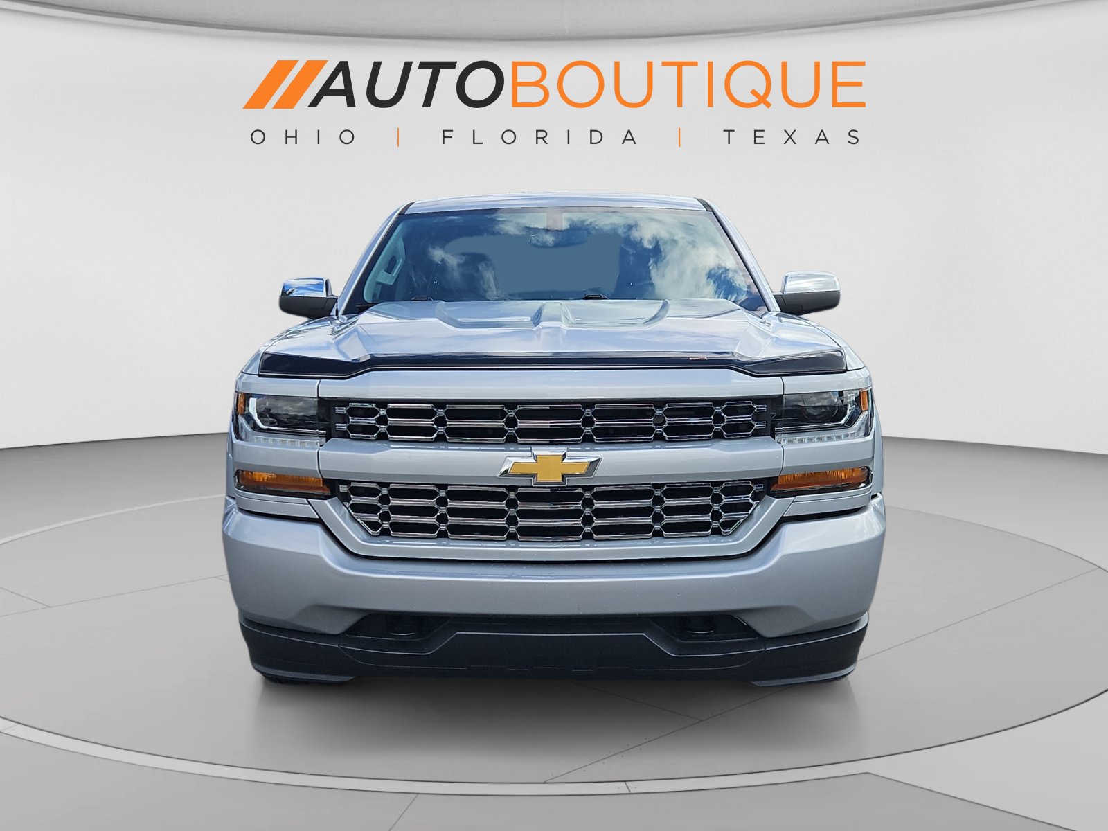Used 2018 Chevrolet Silverado 1500 Custom RWD image 9