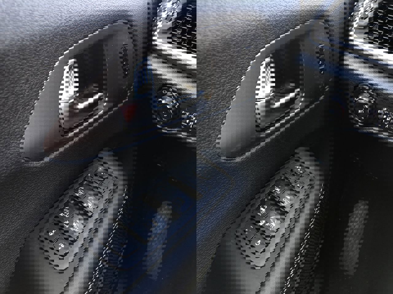 New 2026 Chrysler Pacifica Select image 22