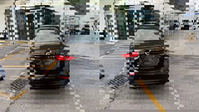 Used 2021 Nissan Sentra SV image 4