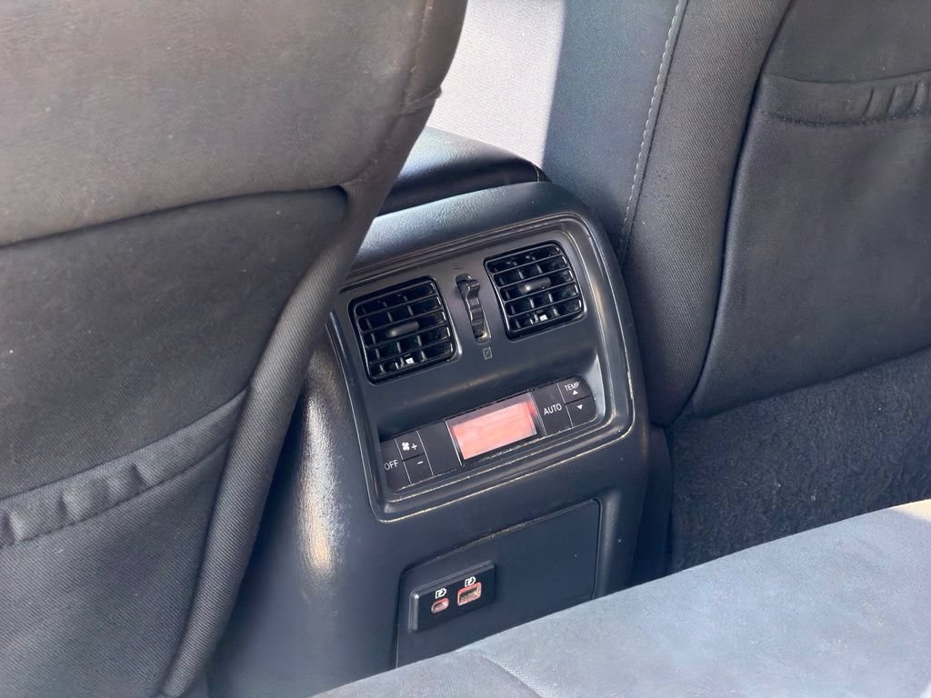 Used 2020 Nissan Pathfinder S FWD image 25