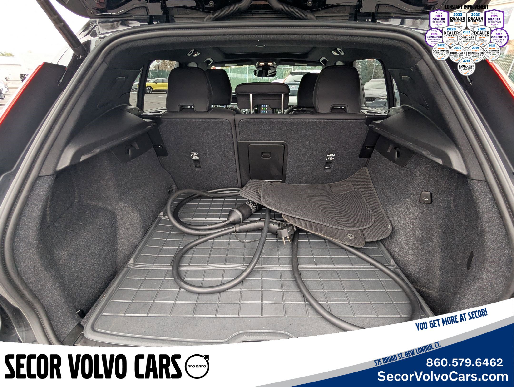 Certified 2024 Volvo XC40 Recharge Plus w/ Protection Package Premier image 20