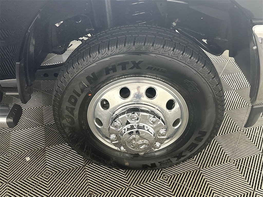 New 2025 RAM 3500 Laramie image 17