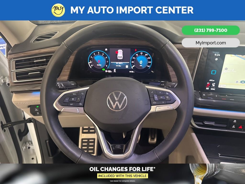 Used 2025 Volkswagen Atlas SEL Premium R-Line image 16