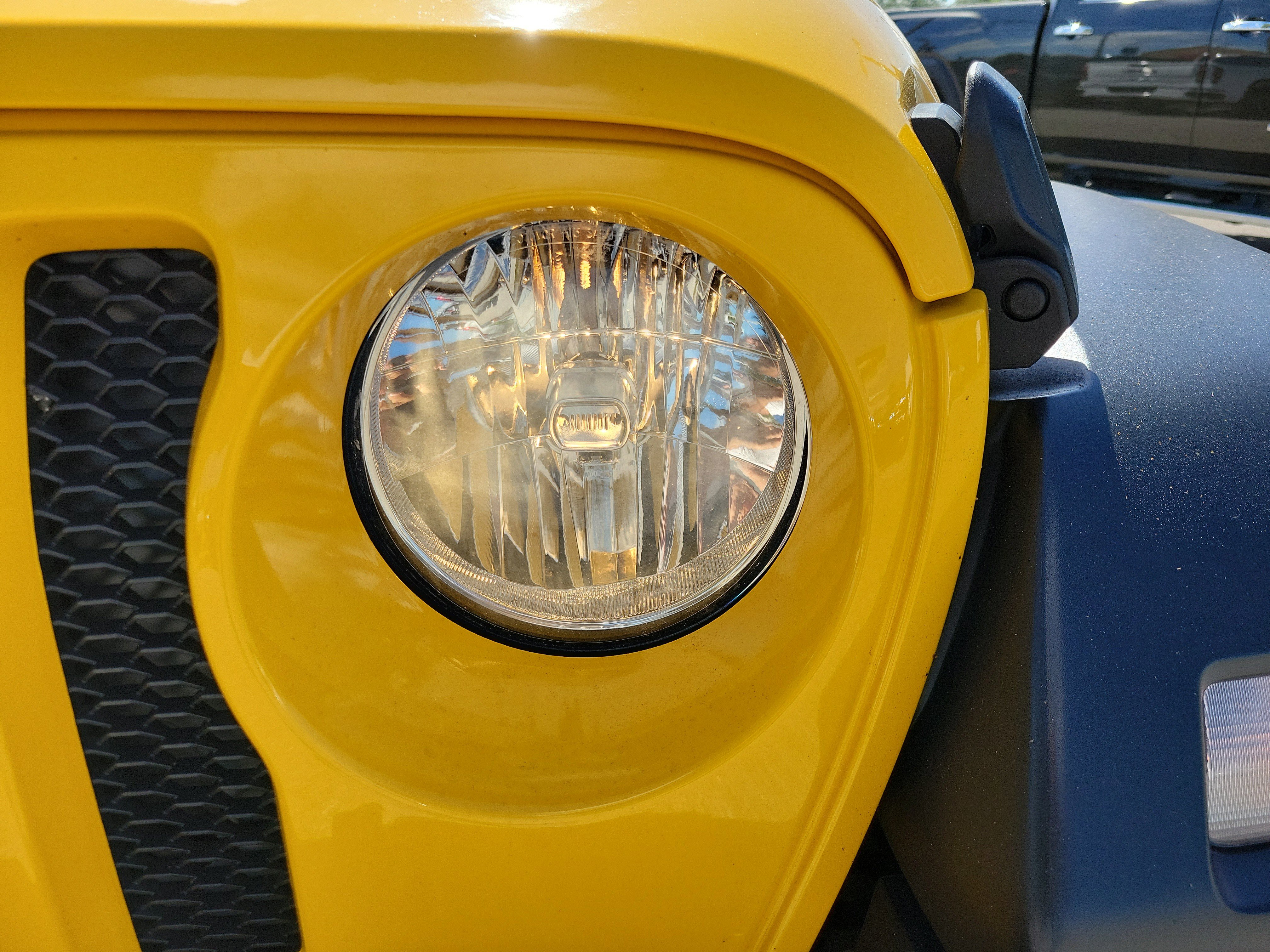 Used 2018 Jeep Wrangler Unlimited Sport S AWD/4WD image 9